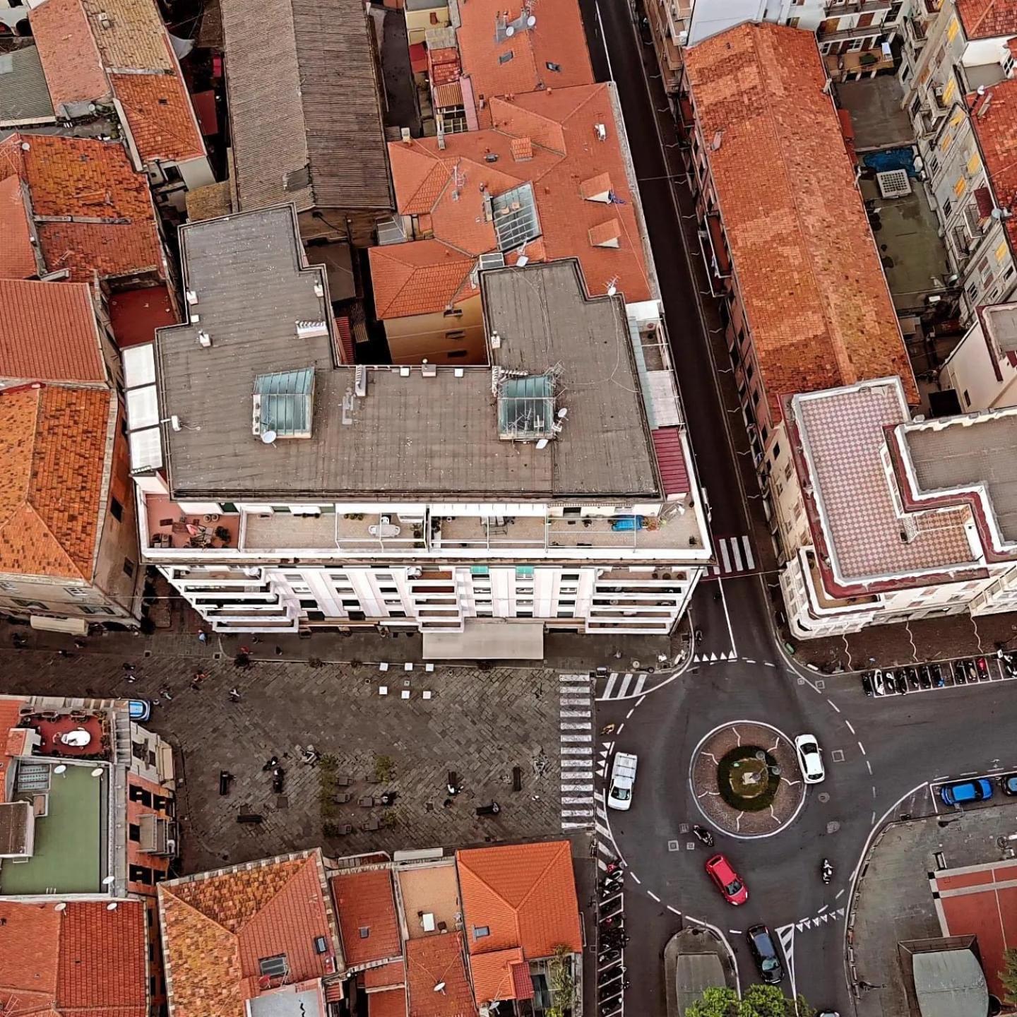 Largodoria - Viaarchivolto, Box Auto Privato Incluso Leilighet Albenga Eksteriør bilde